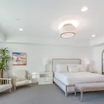 Exquisite 3 Bedroom Santa Monica Penthouse
