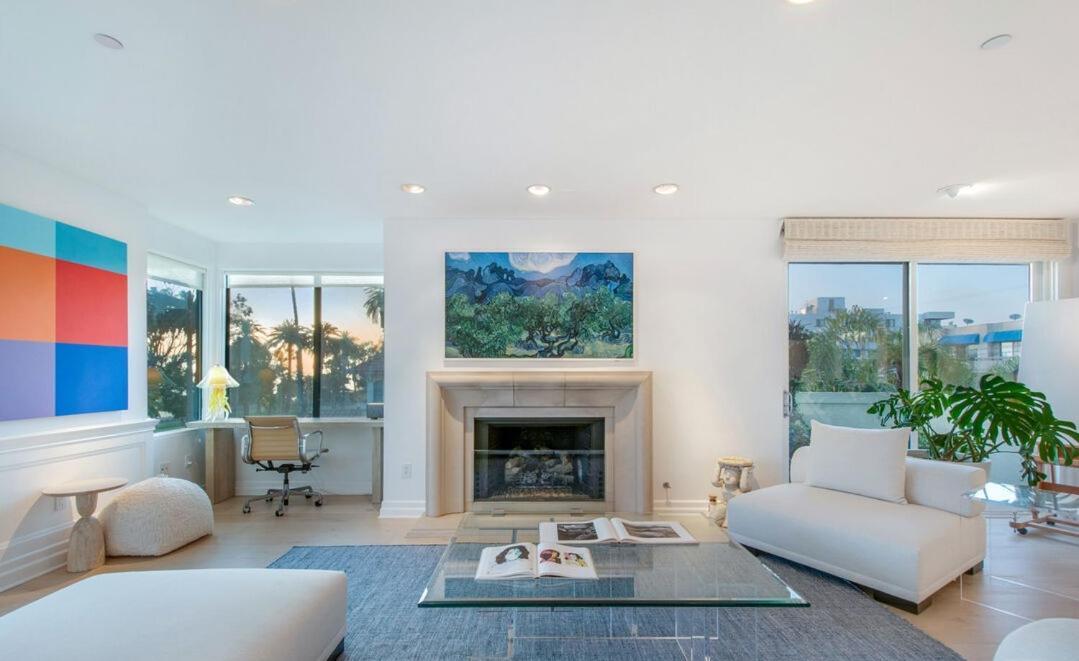 Exquisite 3 Bedroom Santa Monica Penthouse Appartement *